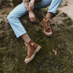 Bottes Femme Éco-Responsables - Confort Moderne en Cuir Suédé Camel -Pataugas Soldes Boutique AUTHENTIQUESF4GCARAMEL 2