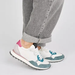 Chaussures de Running Femme Confortables - Blanc pour Randonnée 13 Chaussures de Running Femme Confortables - Blanc pour Randonnée -Pataugas Soldes Boutique BASKET FEMME ASTATE NC F2I BLANC 628391 100 Porte