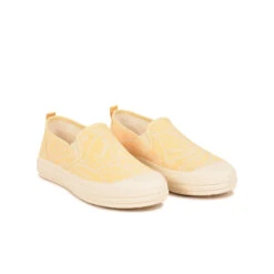 Chaussures de Randonnée Confortables Éco-Responsables Jaune - Voyage & Quotidien 17 Chaussures de Randonnée Confortables Éco-Responsables Jaune - Voyage & Quotidien -Pataugas Soldes Boutique BASKET FEMME ETCHE SO MF F2I JAUNE 628381 200 4