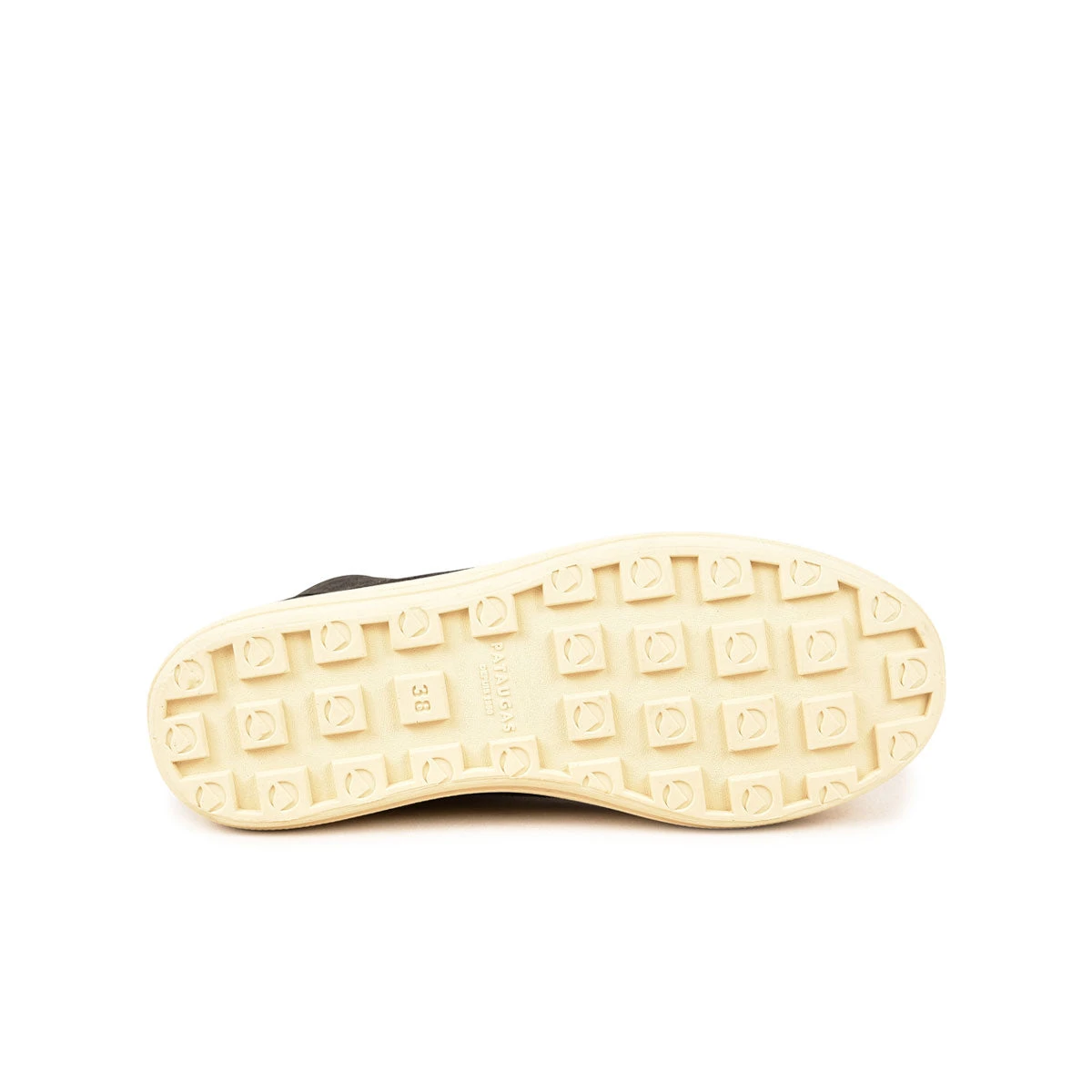 Chaussures de Sport Femme Noires Confortables - Résistantes à l'Humidité pour l'Hiver 10 Chaussures de Sport Femme Noires Confortables - Résistantes à l'Humidité pour l'Hiver – Image 8