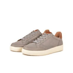Baskets Homme Basalte en Cuir Premium - Confort Durable Gris -Pataugas Soldes Boutique BASKET HOMME BASALT N H2H GRIS 628437 650 5 8acd31b3 1b14 4925 8151 a4267e7d8395