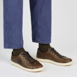 Basket Homme en Cuir JAYO - Confortable et Élégant - Marron 11 Basket Homme en Cuir JAYO - Confortable et Élégant - Marron -Pataugas Soldes Boutique BASKET HOMME JAYO MC F4I TDM 628468805