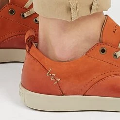 Baskets Homme CARL - Cuir Nubuck Confortable - Orange -Pataugas Soldes Boutique CARLNUH2HORANGE2