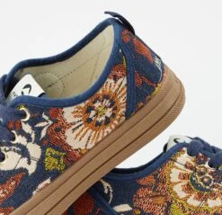 Baskets Femme Pataugas ETCHE - Confortable et Léger pour Voyages en Marine -Pataugas Soldes Boutique ETCHELJFL628223456 MARINE Detail