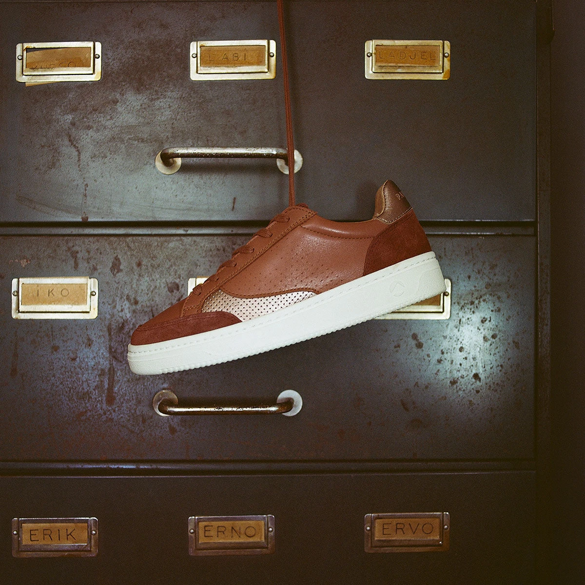 Baskets Femme Confortables en Cuir Mixte - Basalte Pêche/Cuivre - Style Urbain 5 Baskets Femme Confortables en Cuir Mixte - Basalte Pêche/Cuivre - Style Urbain – Image 3