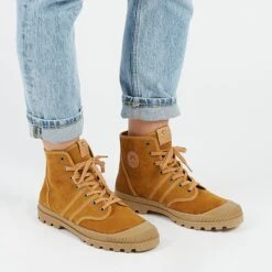 Boots Homme Éco-Responsable en Cuir Suédé Ocre - Randonnée Urbaine -Pataugas Soldes Boutique OGSH4GOCRE1