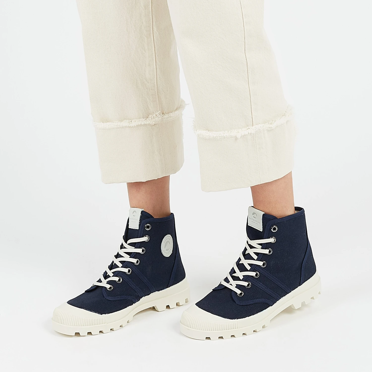 Chaussures Boots Femme en Coton Bio - Confortable et Léger pour Aventures - Bleu Marine 8 Chaussures Boots Femme en Coton Bio - Confortable et Léger pour Aventures - Bleu Marine – Image 6