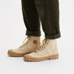 Chaussures de Randonnée Écologiques Pataugas AUTHENTIQUE - Confort & Durabilité - Ecru -Pataugas Soldes Boutique ORIGINALE T H4G ECRU 0358